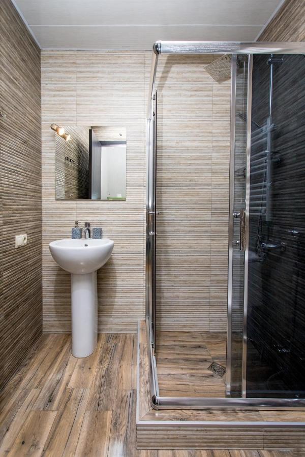 Hb Apartments Mari Brose Тбилиси Екстериор снимка