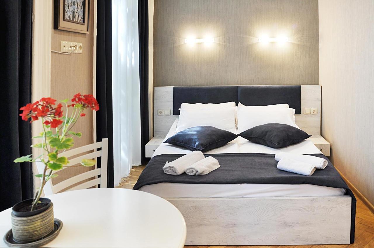 Hb Apartments Mari Brose Тбилиси Екстериор снимка