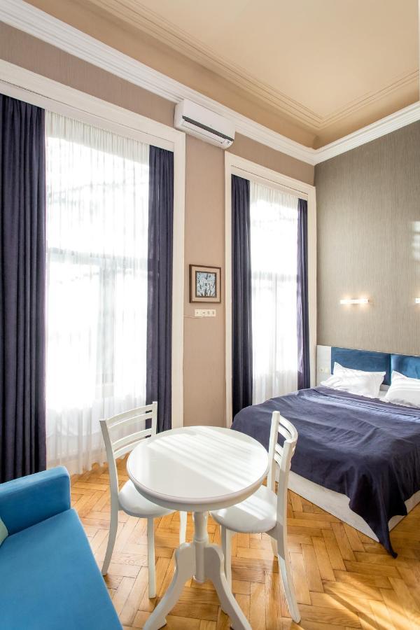 Hb Apartments Mari Brose Тбилиси Екстериор снимка