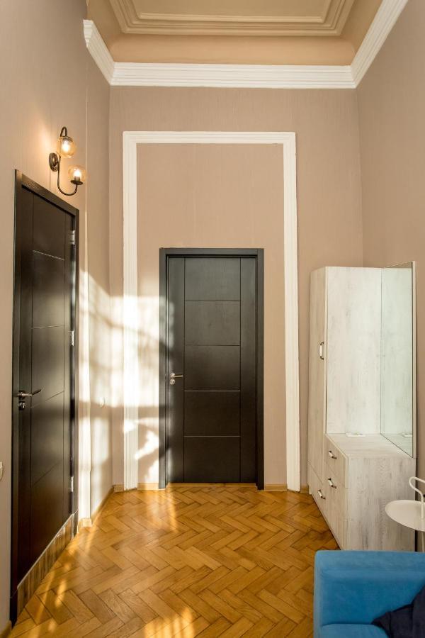 Hb Apartments Mari Brose Тбилиси Екстериор снимка