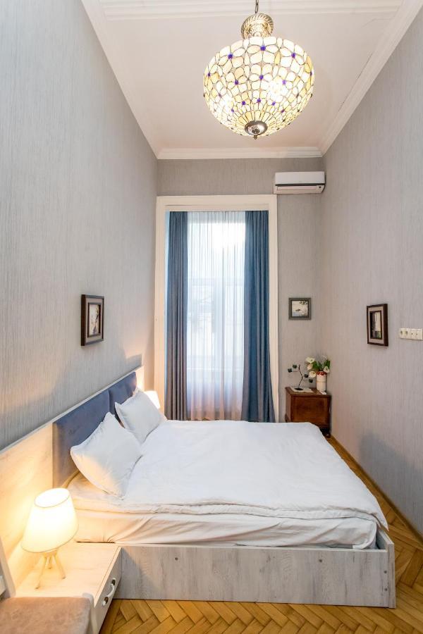 Hb Apartments Mari Brose Тбилиси Екстериор снимка