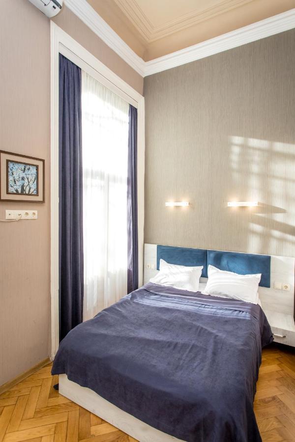 Hb Apartments Mari Brose Тбилиси Екстериор снимка