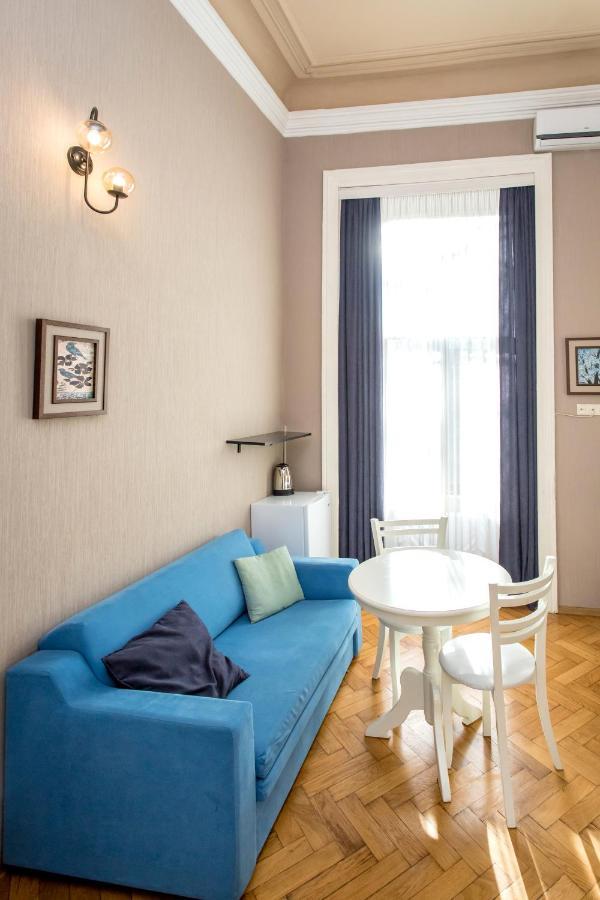 Hb Apartments Mari Brose Тбилиси Екстериор снимка